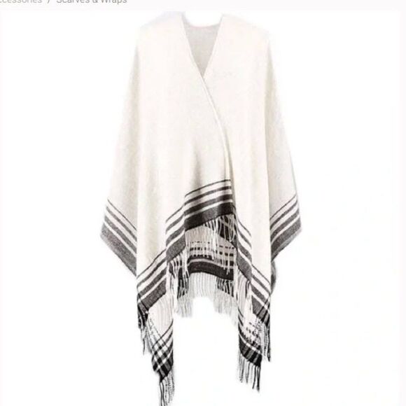 UNIQLO Fringe 2 Way Stole Wrap Poncho Scarf Wrap Sweater Cape - Picture 1 of 5